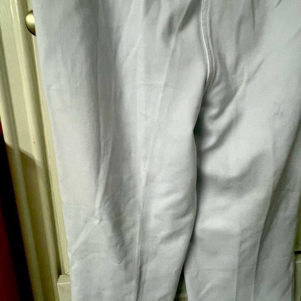 Nygard white WOMENS slim.NWOT